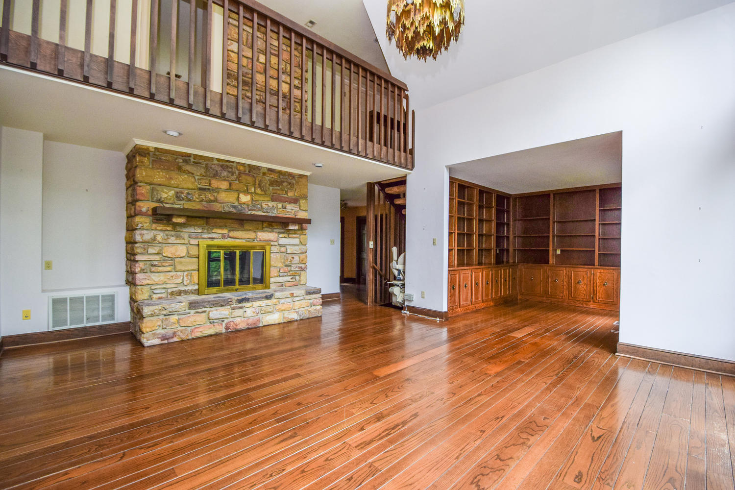5920 Saddleridge Road Roanoke, VA 24018 - Photo 11 of 40 5920 Saddleridge Rd Cave-large-011-033-P
