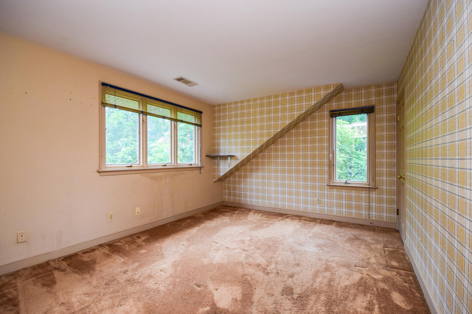 5920 Saddleridge Road Roanoke, VA 24018 - Photo 21 of 40 5920 Saddleridge Rd Cave-large-021-016-P