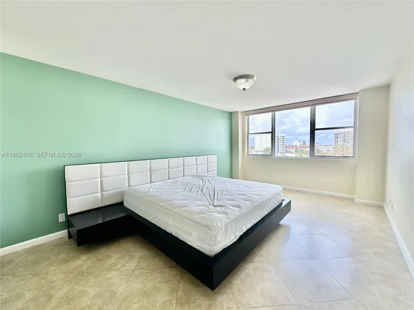 $3,750 | 3180 South Ocean Drive, Unit 401, Hallandale Beach, FL 33009