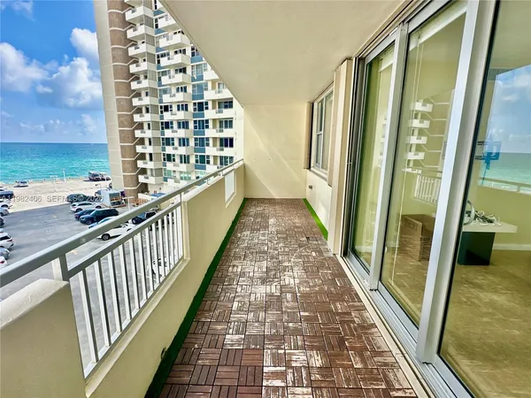 $3,750 | 3180 South Ocean Drive, Unit 401, Hallandale Beach, FL 33009