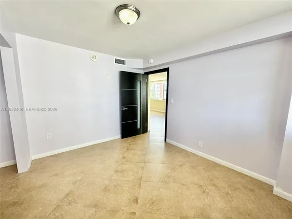 $3,750 | 3180 South Ocean Drive, Unit 401, Hallandale Beach, FL 33009