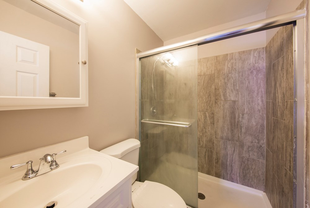 5622 Bridgetowne Way Raleigh, NC 27609 - Photo 22 of 30 Master Bathroom