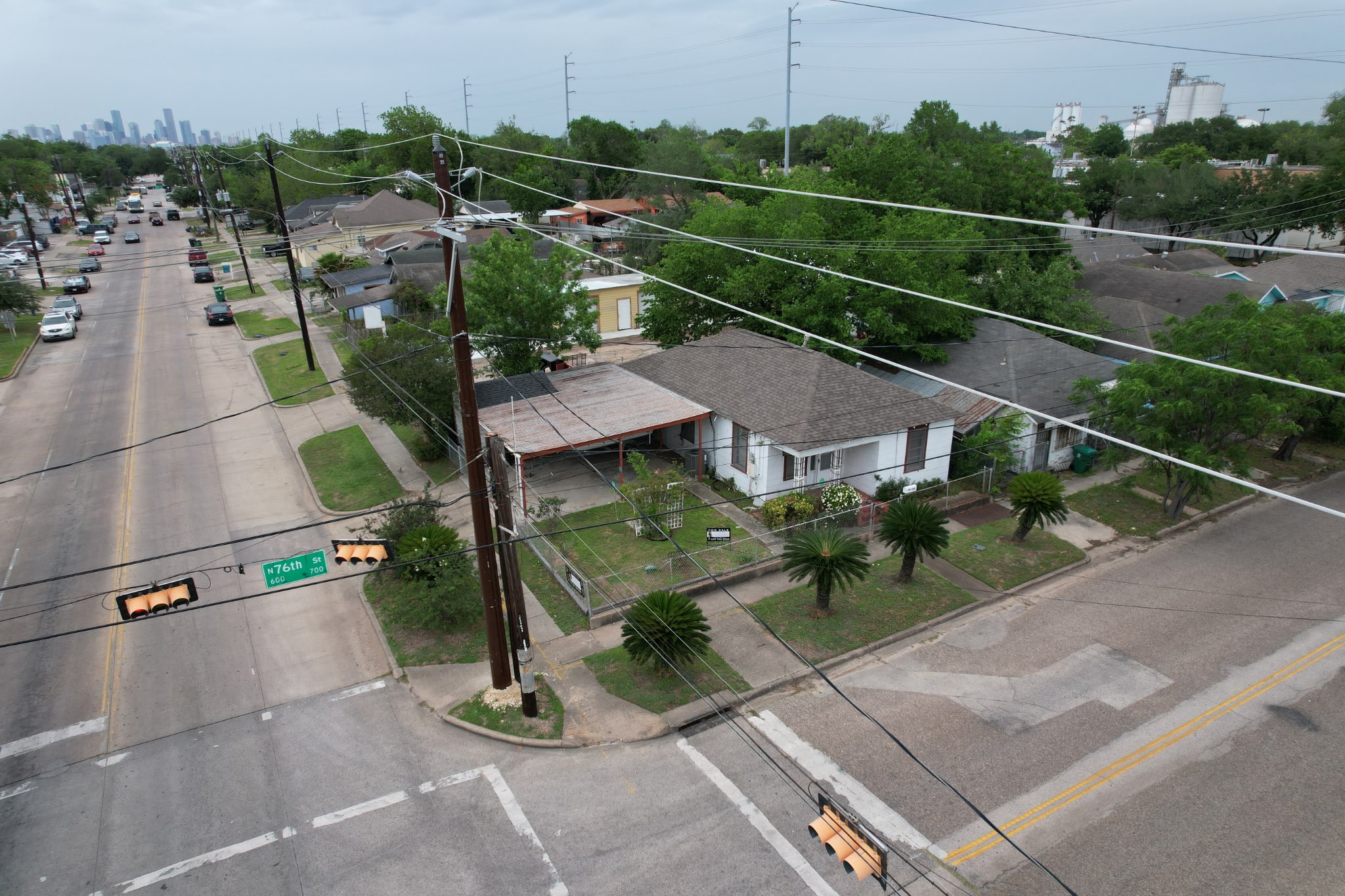 703 76th Street Houston, TX 77012 - Photo 23 of 23 an aerial view of multiple house
