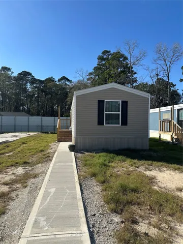 $1,500 | 21504 Mexican John Road, Unit B, New Caney, TX 77357