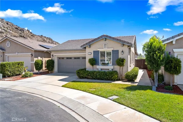 $424,900 | 212 Hoch Way, Hemet, CA 92545