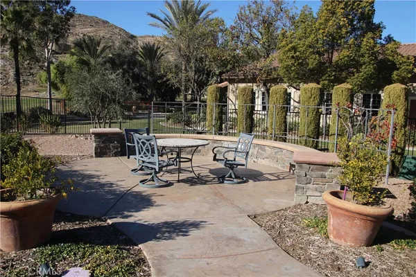 $424,900 | 212 Hoch Way, Hemet, CA 92545