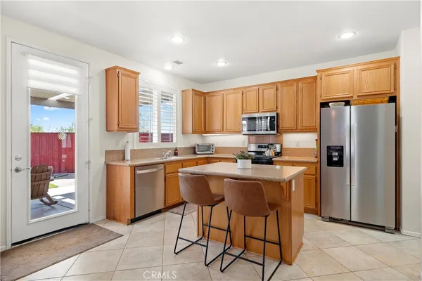 $424,900 | 212 Hoch Way, Hemet, CA 92545