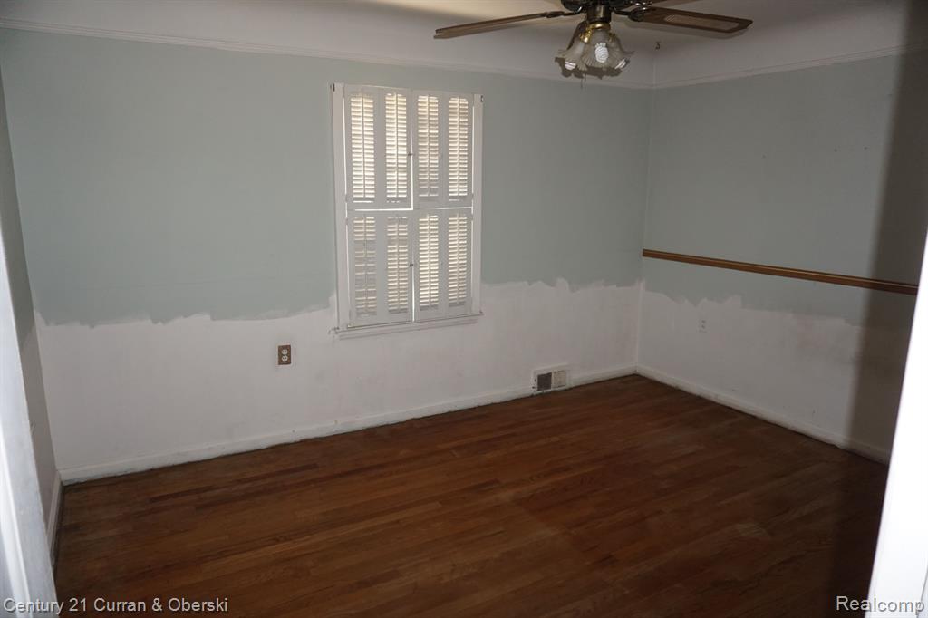 5043 South Wayne Road Wayne, MI 48184 - Photo 10 of 25