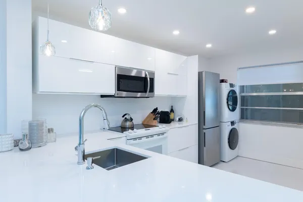 $3,200 | 3581 South Ocean Boulevard, Unit 2B, Palm Beach, FL 33480