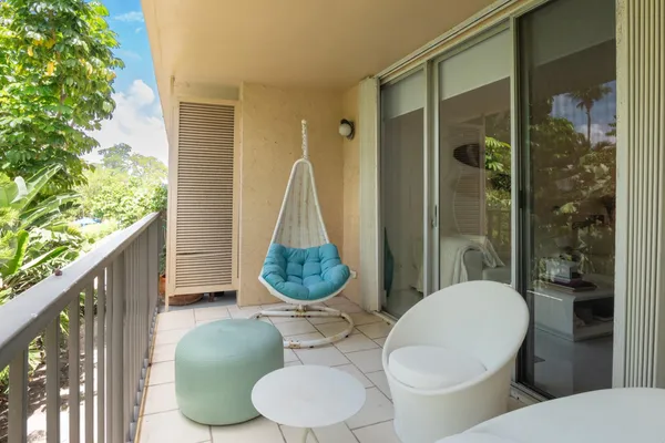 $3,200 | 3581 South Ocean Boulevard, Unit 2B, Palm Beach, FL 33480