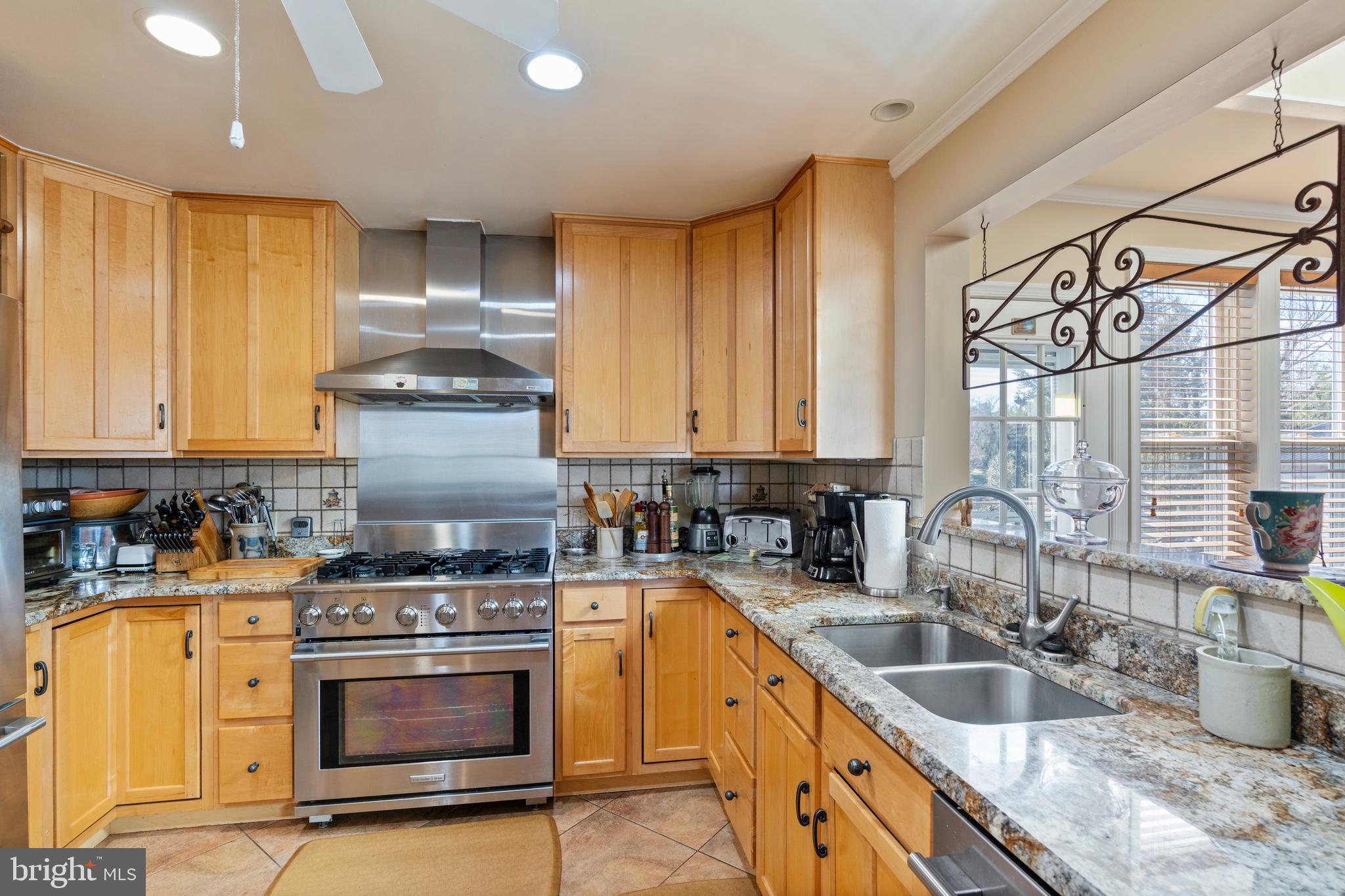 14210 Manor Road Phoenix, MD 21131 - Photo 10 of 72 Gallery Image 10