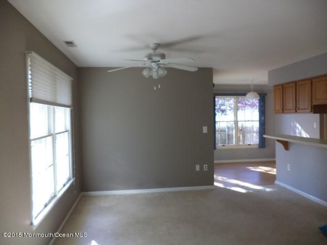172 Topside Road Manahawkin, NJ 08050 - Photo 8 of 21 michelepics11162015 143