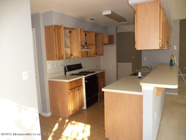 172 Topside Road Manahawkin, NJ 08050 - Photo 9 of 21 michelepics11162015 145
