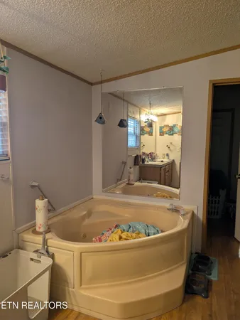 $299,000 | 111 Fred Russell Lane, Speedwell, TN 37870