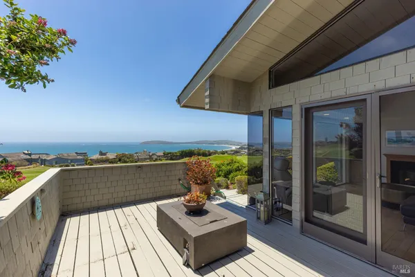$2,095,000 | 21067 Heron Drive, Bodega Bay, CA 94923