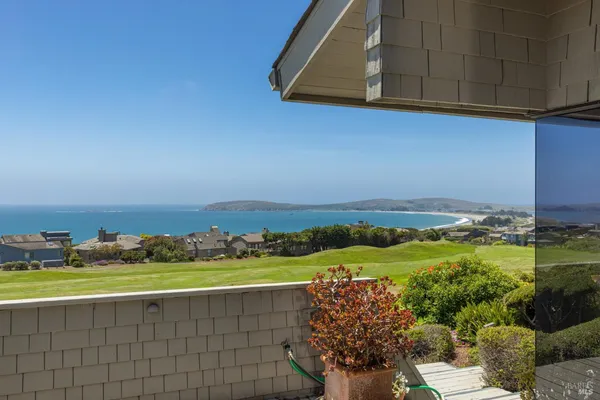 $2,095,000 | 21067 Heron Drive, Bodega Bay, CA 94923