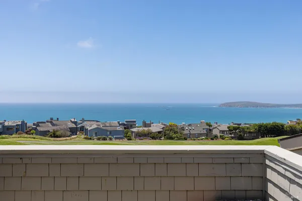 $2,095,000 | 21067 Heron Drive, Bodega Bay, CA 94923