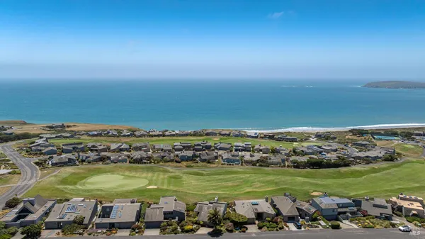 $2,095,000 | 21067 Heron Drive, Bodega Bay, CA 94923