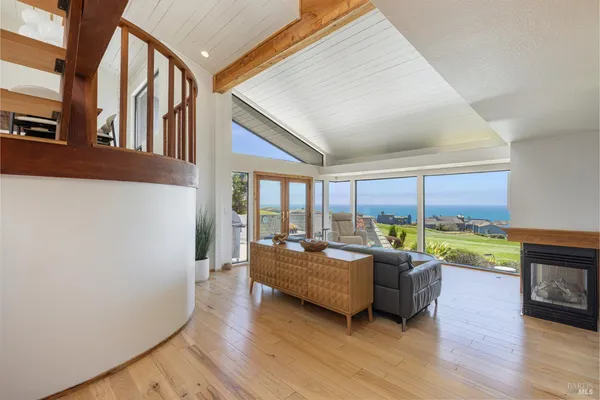 $2,095,000 | 21067 Heron Drive, Bodega Bay, CA 94923