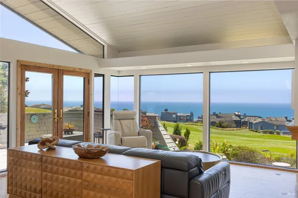 $2,095,000 | 21067 Heron Drive, Bodega Bay, CA 94923