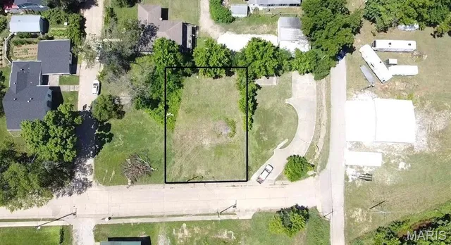 $24,900 | 10 Alexander Street, Van Buren, MO 63965