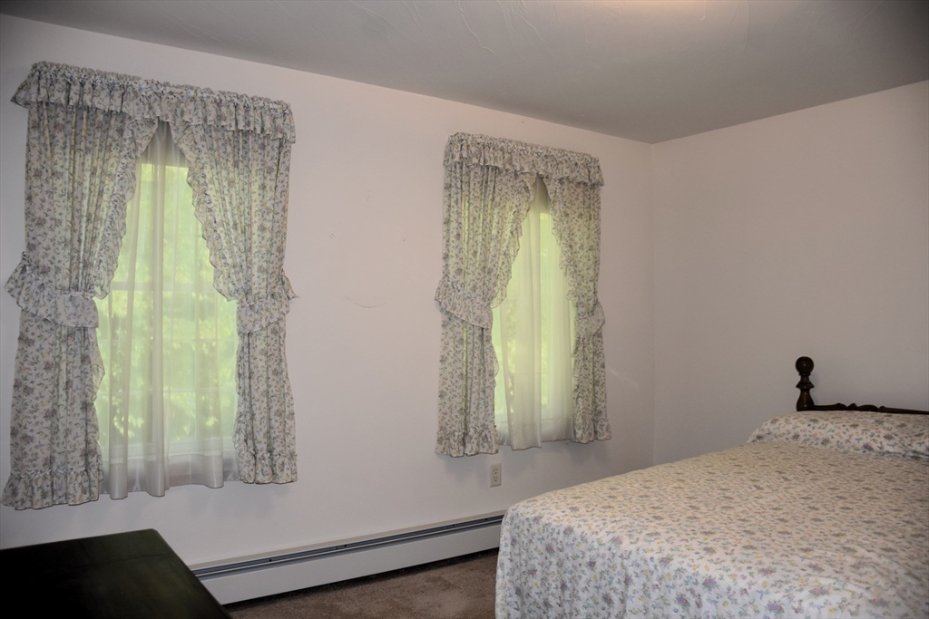 11 Pineview Road Dudley, MA 01571 - Photo 21 of 27 Gallery Image 21