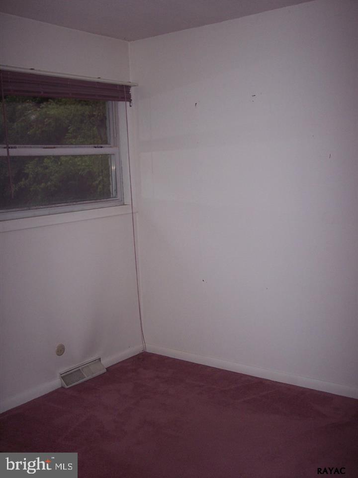 6580 Carlisle Road Dover, PA 17315 - Photo 8 of 11