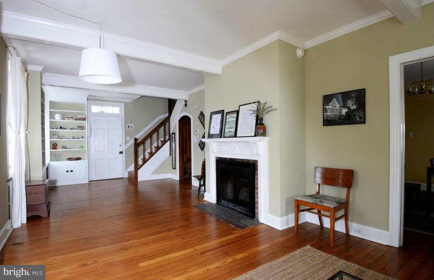 2426 Pickwick Road Baltimore, MD 21207 - Photo 3 of 30 Living Room