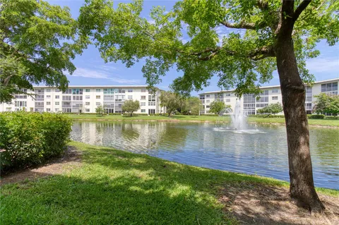 $250,000 | 1701 Andros Isle, Unit F1, Coconut Creek, FL 33066