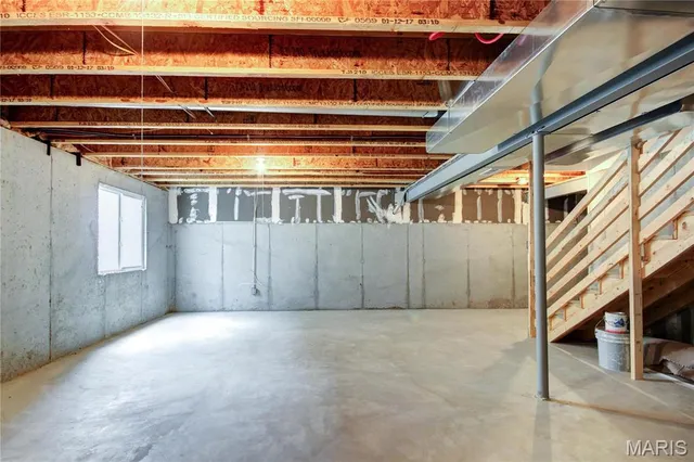 $2,300 | 13105 Tesson Spring Dr Street, St. Louis, MO 63128