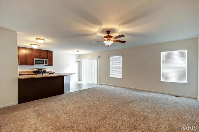 $2,300 | 13105 Tesson Spring Dr Street, St. Louis, MO 63128