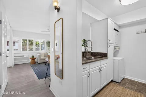 $265,000 | 222 14th Avenue North, Unit 203, Jacksonville Beach, FL 32250