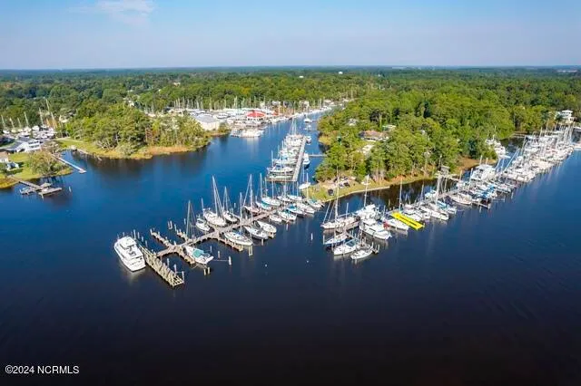 $20,000 | 414 Whittaker Point Road, Unit E 5, Oriental, NC 28571