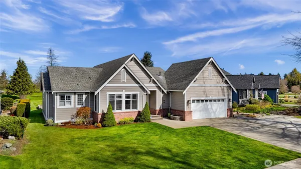 $779,000 | 127 East Homestead Boulevard, Lynden, WA 98264
