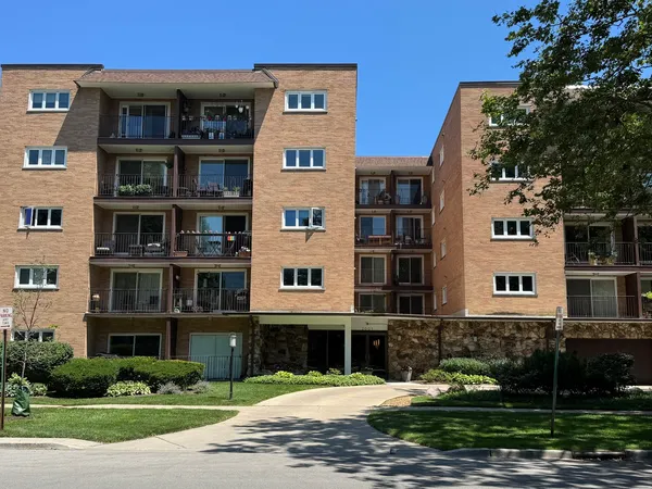 $409,900 | 2001 Sherman Avenue, Unit 506, Evanston, IL 60201