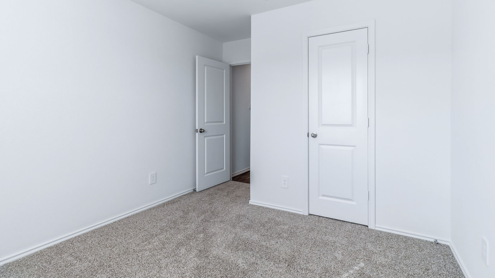 837 Arnold Loop Kyle, TX 78640 - Photo 32 of 38