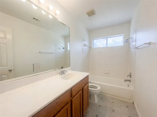 $305,000 | 110 Strawn, Kyle, TX 78640