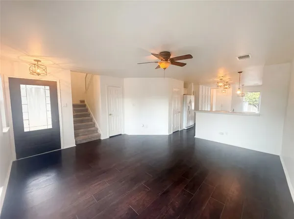 $305,000 | 110 Strawn, Kyle, TX 78640
