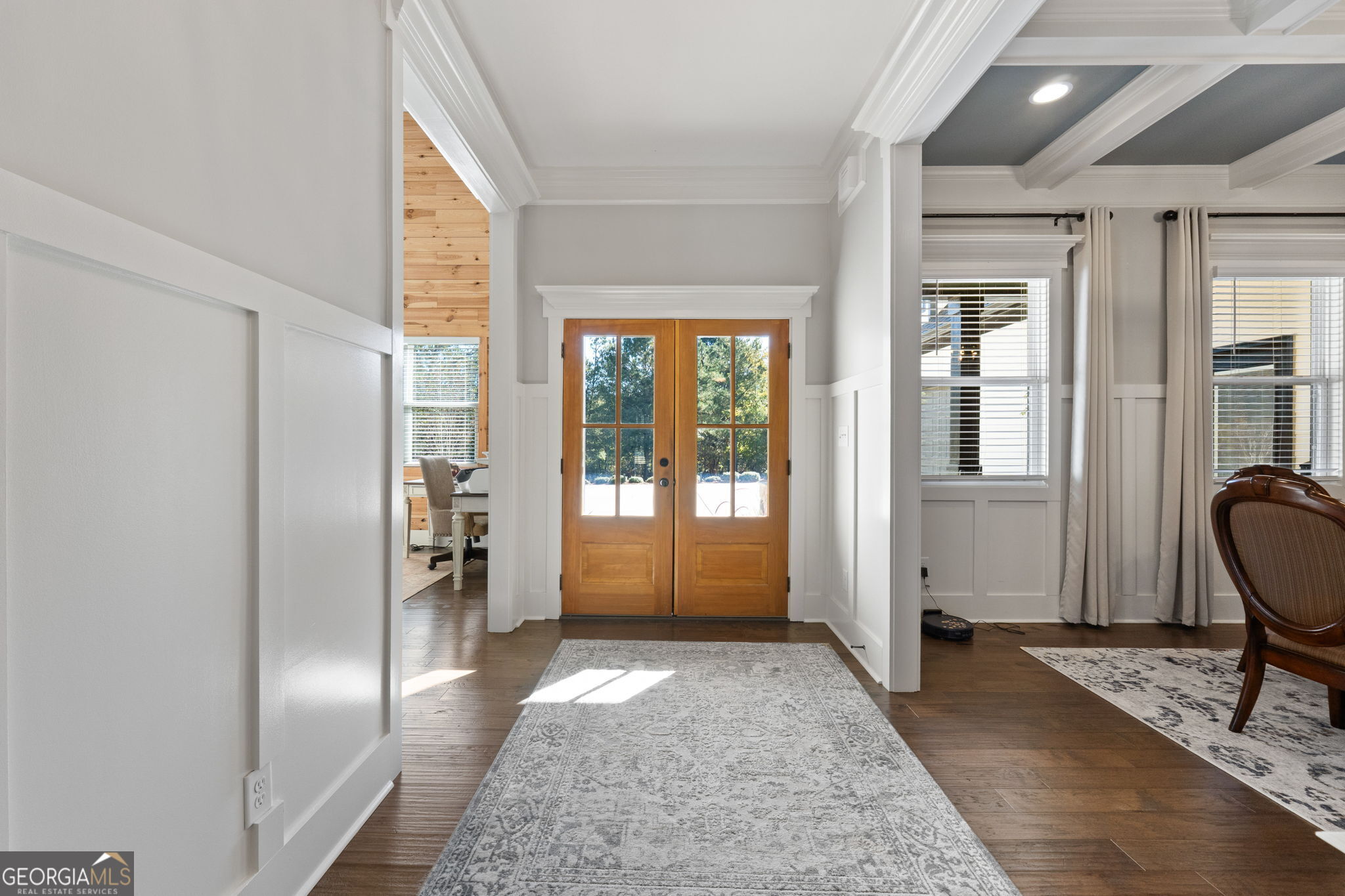 173 Dolly Nixon Road Senoia, GA 30276 - Photo 21 of 105 a view of a hallway with windows and closet