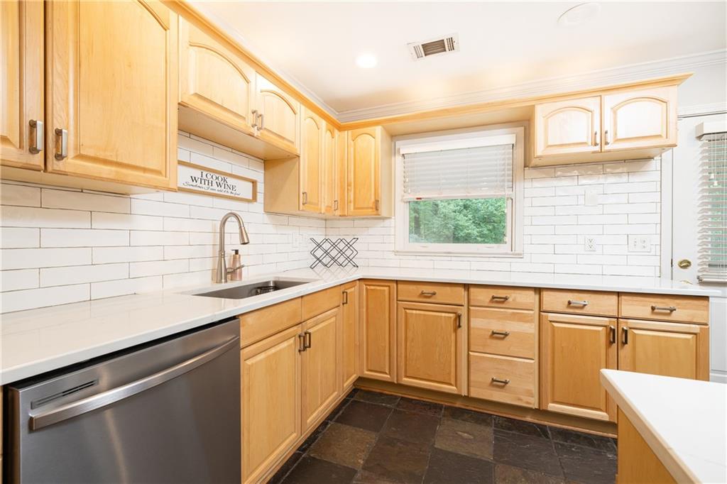 3071 Francine Drive Decatur, GA 30033 - Photo 12 of 24