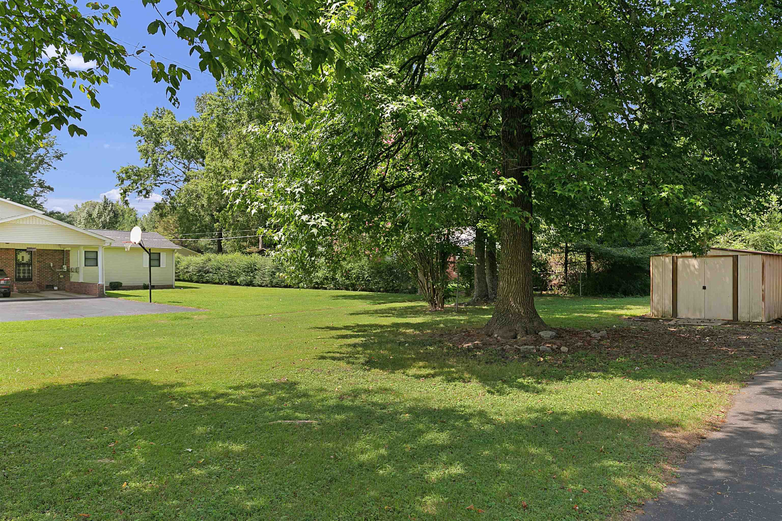 1372 Westover Road Jackson, TN 38301 - Photo 3 of 17 a view of a house with a yard