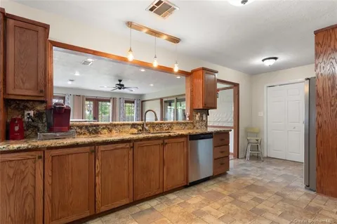 $249,900 | 670 Amber Drive, Lake Charles, LA 70611