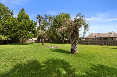$249,900 | 670 Amber Drive, Lake Charles, LA 70611