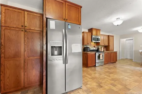 $249,900 | 670 Amber Drive, Lake Charles, LA 70611