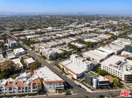 $8,200,000 | 12770 Caswell Avenue, Los Angeles, CA 90066