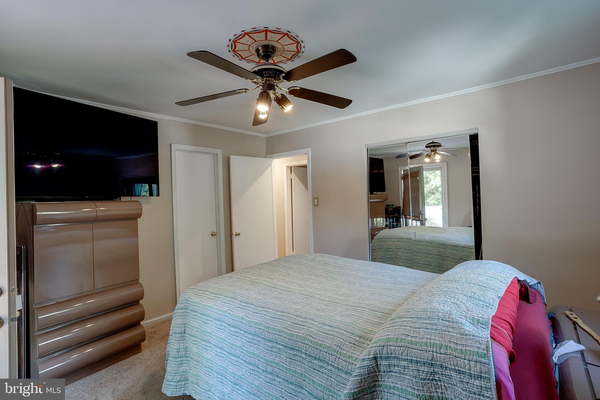 260 Peppermill Road West Berlin, NJ 08091 - Photo 9 of 24 Main bedroom