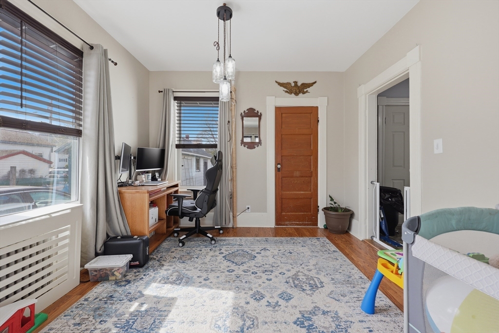 9 Hamilton Street Clinton, MA 01510 - Photo 10 of 32
