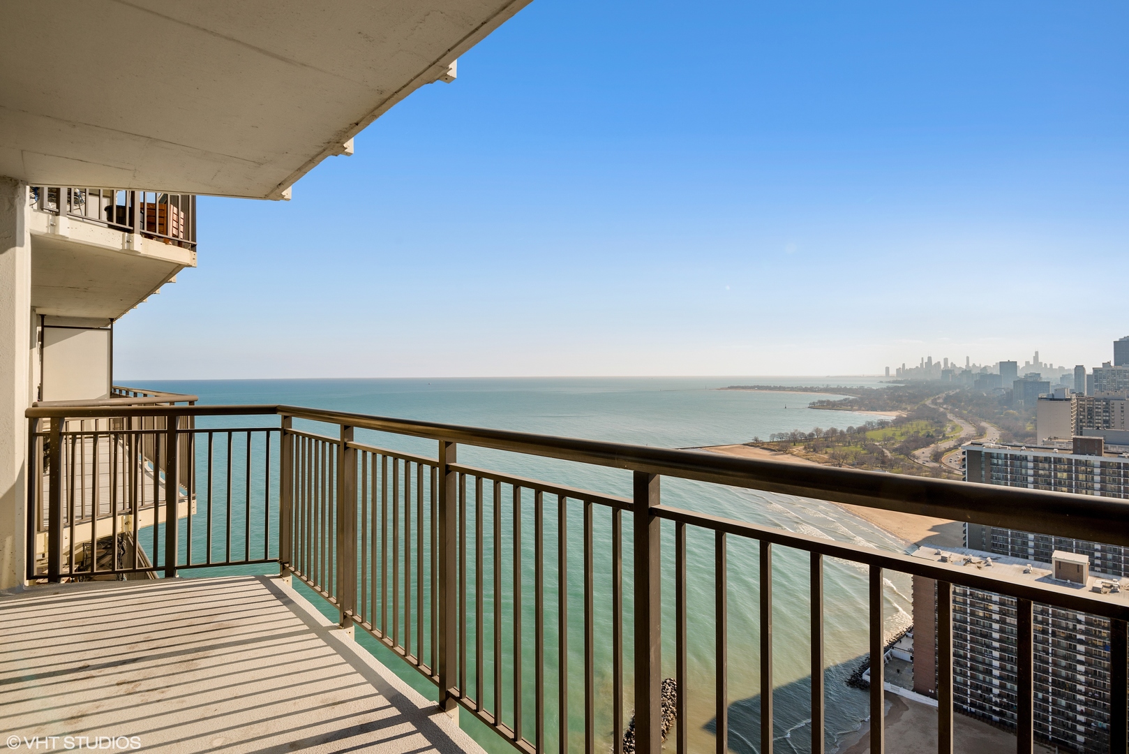 6007 North Sheridan Road, Unit 37J Chicago, IL 60660 - Photo 11 of 26