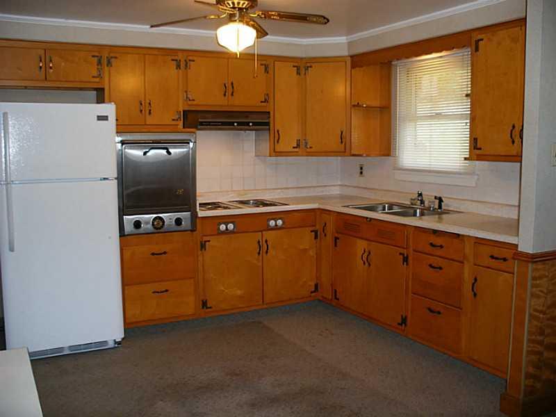 Kitchen. 