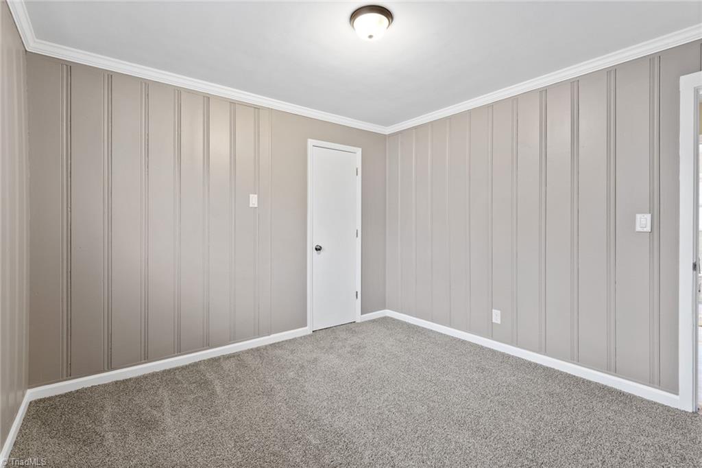 209 Oakview Road High Point, NC 27265 - Photo 16 of 27